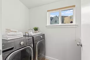 8383 31st Ave NW, Seattle, WA 98117 - Photo 17