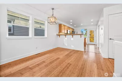 2670 SW Sylvan Heights Drive, Seattle, WA 98106 - Photo 5