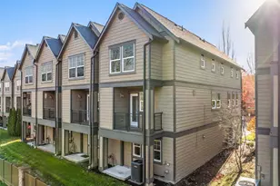 2670 SW Sylvan Heights Dr, Seattle, WA 98106 - Photo 23