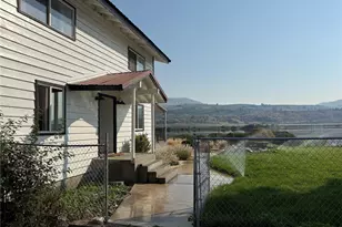 171 B Sunset Dr W, Brewster, WA 98811 - Photo 3