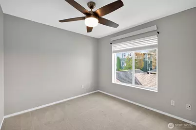 1981 24th Avenue NE #204, Issaquah, WA 98029 - Photo 15