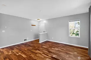 1981 24th Ave NE, Issaquah, WA 98029 - Photo 7