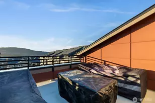 960 6th Walk NE, Issaquah, WA 98029 - Photo 3