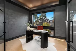 30 Enatai Dr, Bellevue, WA 98004 - Photo 15
