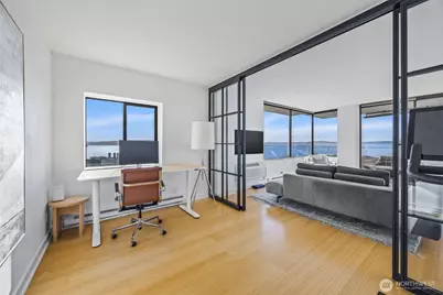 521 5th Avenue W #402, Seattle, WA 98119 - Photo 7