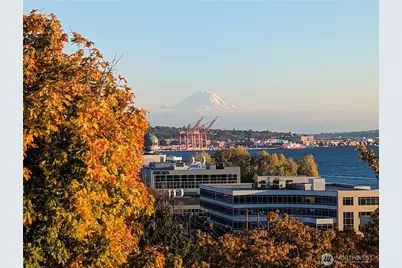521 5th Avenue W #402, Seattle, WA 98119 - Photo 29