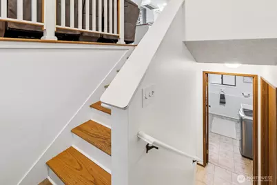 8914 Homestead Avenue NE, Olympia, WA 98516 - Photo 11