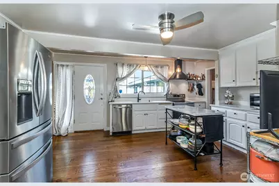 6611 78th Place NE, Marysville, WA 98270 - Photo 11