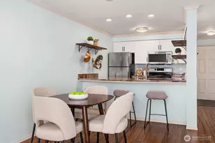 520 2nd Ave W, Seattle, WA 98119 - Photo 11