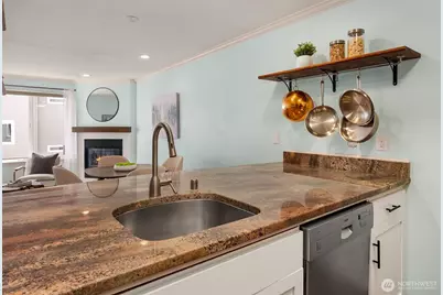 520 2nd Avenue W #406, Seattle, WA 98119 - Photo 7