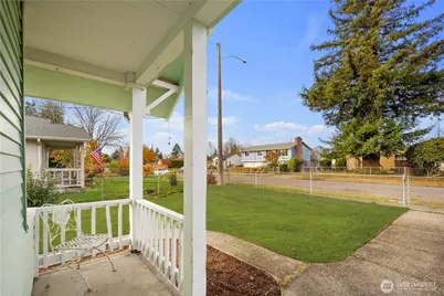 832 E 50th Street, Tacoma, WA 98404 - Photo 3