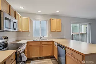 7339 178 St Ct E, Puyallup, WA 98375 - Photo 9