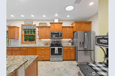 15853 Mountain View Road, Mount Vernon, WA 98274 - Photo 9