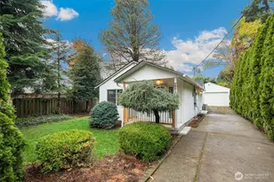 2210 E 25th St, Vancouver, WA 98661 - Photo 3