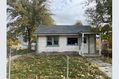 916 Division Street, Grand Coulee, WA 99133 - Photo 1