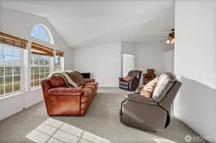 1091 Aspen Ln, Enumclaw, WA 98022 - Photo 5