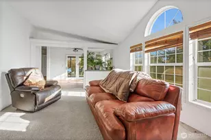 1091 Aspen Ln, Enumclaw, WA 98022 - Photo 7