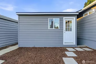 7227 S 120th Street, Seattle, WA 98178 - Photo 33