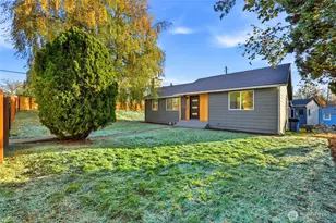 7227 S 120th St, Seattle, WA 98178 - Photo 1