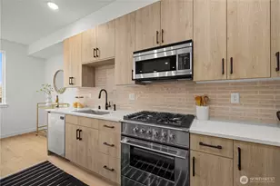 6538 D Latona Ave NE, Seattle, WA 98115 - Photo 11