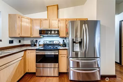 231 59th Place SE, Everett, WA 98203 - Photo 11