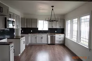 70 M St, Hoquiam, WA 98550 - Photo 11