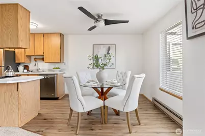 11424 SE 257th Place #F307, Kent, WA 98030 - Photo 9