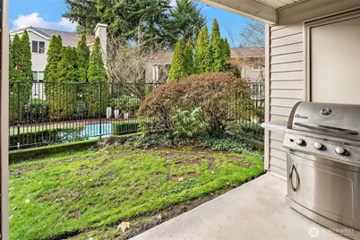 12044 100th Avenue NE #H103, Kirkland, WA 98034 - Photo 17