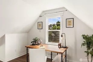 2446 Queen Anne Ave N, Seattle, WA 98109 - Photo 27