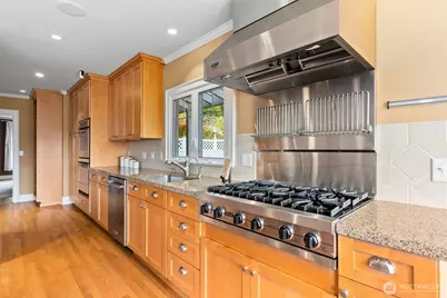 317 W 10th Street, Aberdeen, WA 98520 - Photo 11