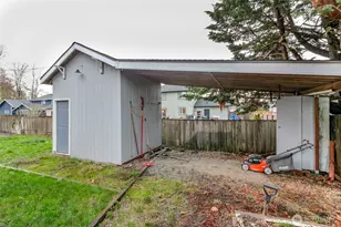 249 S Elsa St, Buckley, WA 98321 - Photo 35