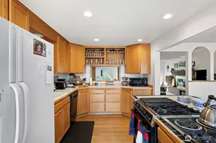 8421 Cascadia Ave, Everett, WA 98208 - Photo 11