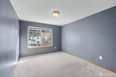 236 Easton Avenue W, Eatonville, WA 98328 - Photo 17