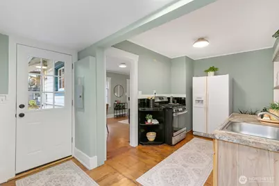 6008 SW Stevens Street, Seattle, WA 98116 - Photo 9