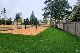 231 156th Pl SW, Lynnwood, WA 98087 - Photo 3