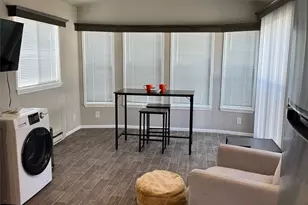 545 Hendricks St, Port Townsend, WA 98368 - Photo 3