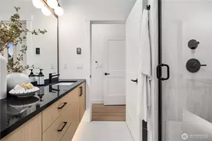 3417 48th Ave SW, Seattle, WA 98116 - Photo 37