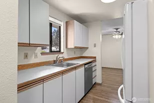 1239 SW 132nd Ln, Burien, WA 98146 - Photo 11