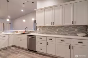 352 E Davis St, Connell, WA 99326 - Photo 11