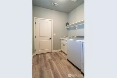 352 E Davis Street, Connell, WA 99326 - Photo 13