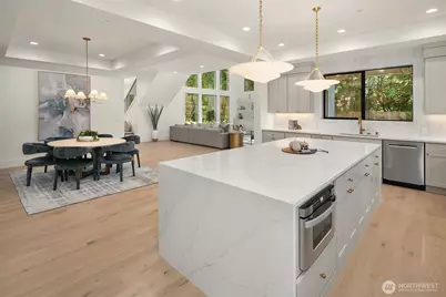 17020 NE 93rd Court, Redmond, WA 98052 - Photo 13