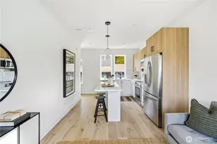 7552 39th Ave SW, Seattle, WA 98126 - Photo 9