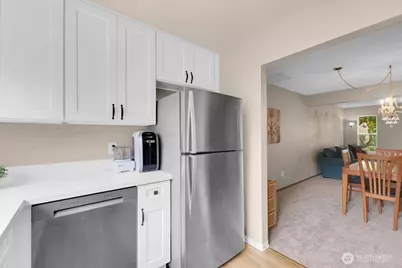 12024 101st Avenue NE #E2, Kirkland, WA 98034 - Photo 11