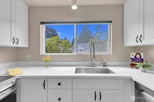 12024 101st Ave NE, Kirkland, WA 98034 - Photo 19