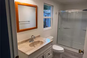 18425 NE 95th St, Redmond, WA 98052 - Photo 17