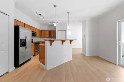 2840 SW Raymond Street #203, Seattle, WA 98126 - Photo 5