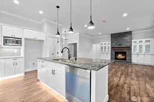 6301 Cooper Point Rd NW, Olympia, WA 98502 - Photo 11