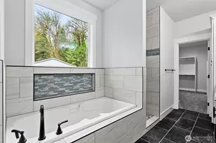 6301 Cooper Point Rd NW, Olympia, WA 98502 - Photo 15