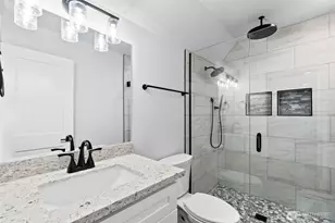 6301 Cooper Point Rd NW, Olympia, WA 98502 - Photo 21