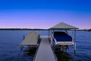 4911 NE Laurelcrest Ln, Seattle, WA 98105 - Photo 35